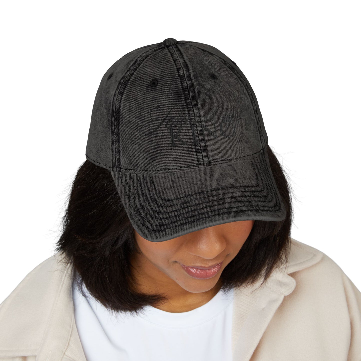 Jesus is King - Vintage Cap (Embroidery)